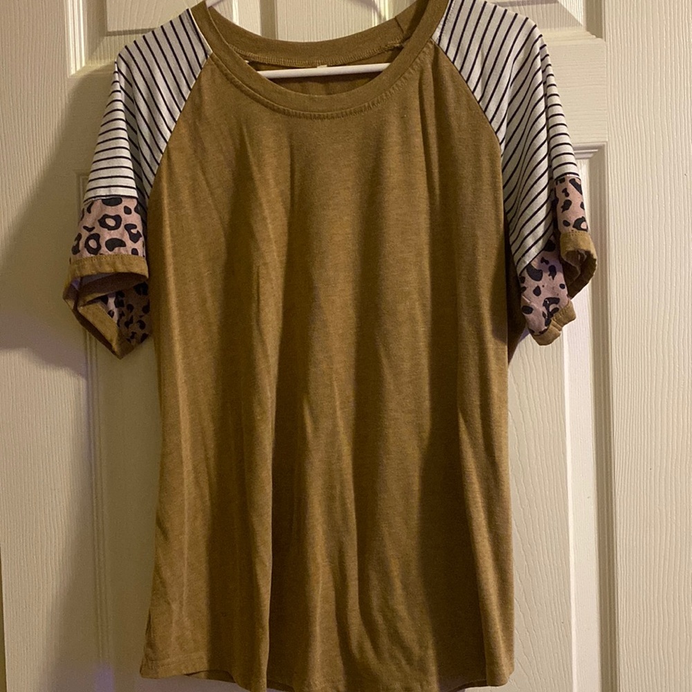 Women’s T-shirt
